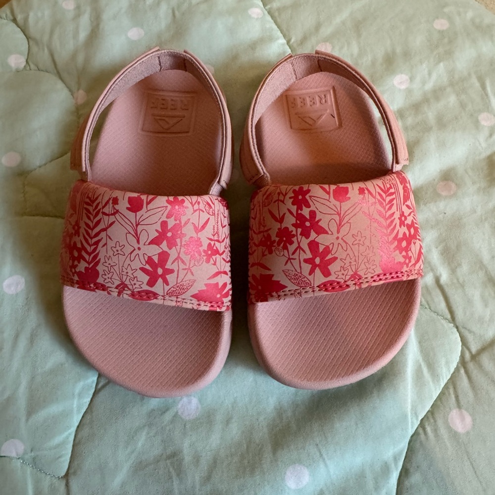 Reef Kids Light Pink Sandals Toddler size 8